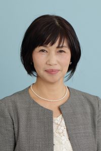 井上佐由利氏