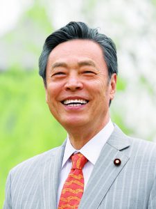 穀田恵二氏